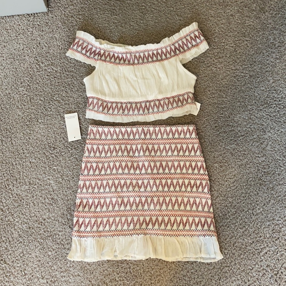 Tribal skirt and crop set